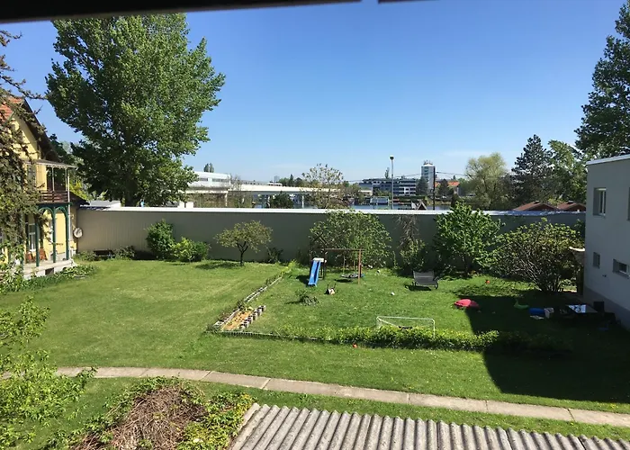 Apartmán Yuki's Place - Un-vic, Danube And Subway Near To Downtown *